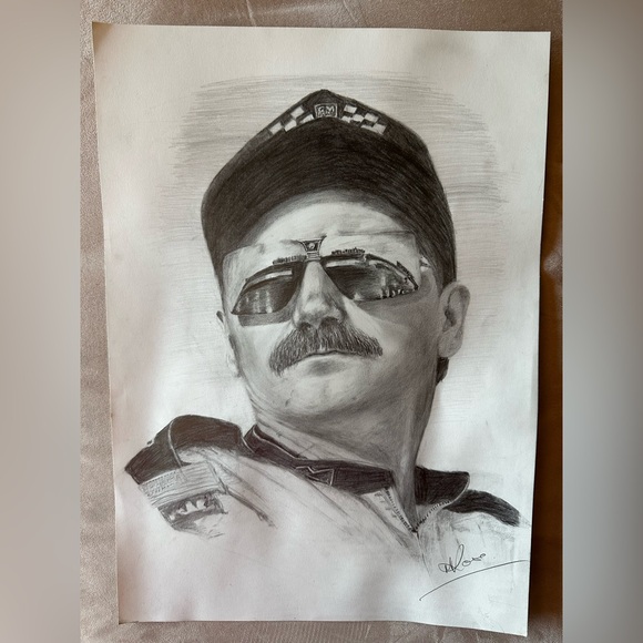 Dale Earnhardt Hand drawn pencil portrait signed by artist. Unframed thick paper - Picture 2 of 10